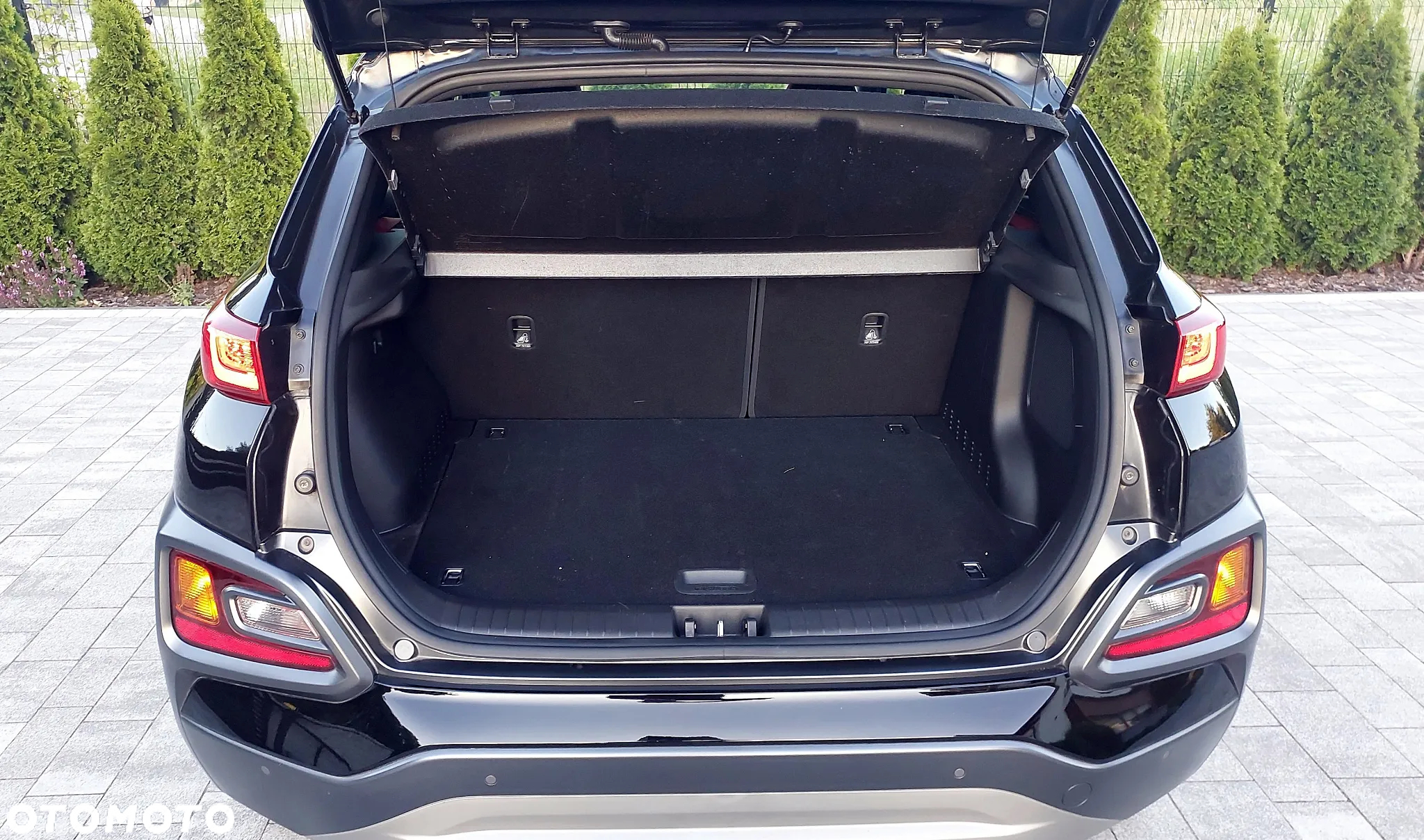 Hyundai Kona 1.6 T-GDI Premium DCT - 12