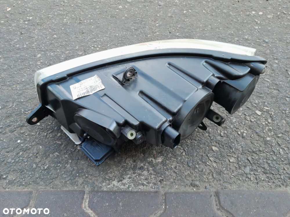 Lampa przednia prawa bi-xenon SKODA Superb II 08-13r. Europa 3T1941016B - 7