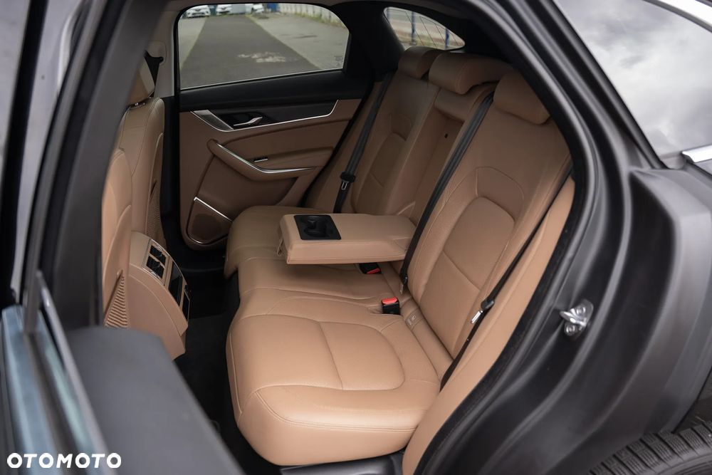 Jaguar F-Pace D200 AWD R-Dynamic SE - 34