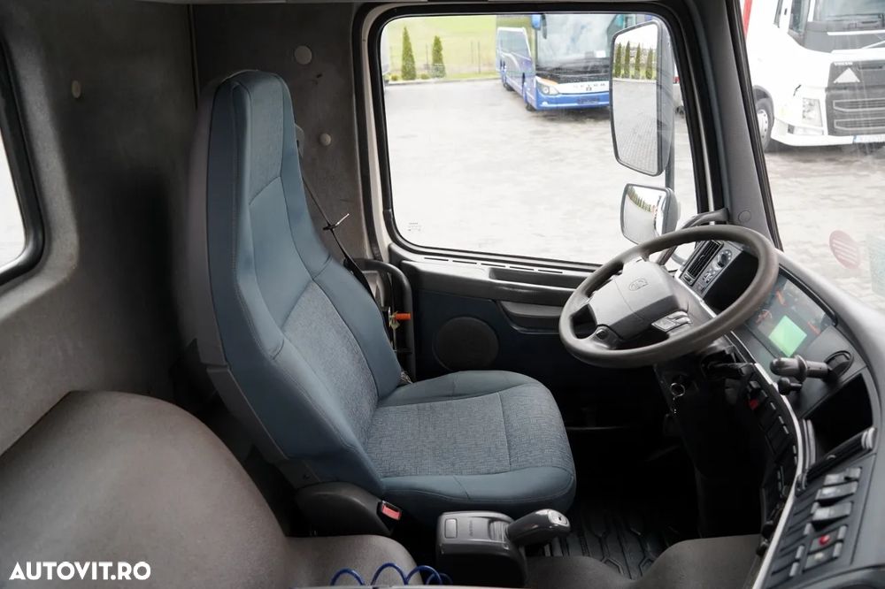 Volvo FMX 370 / 6X4 / TIPPER + FASSI F165XP HDS / MAX. CAPACITATE DE RIDICARE 5200 KG / COMANDĂ RADIO / HAYON LATERAL HIDRAULIC - 30