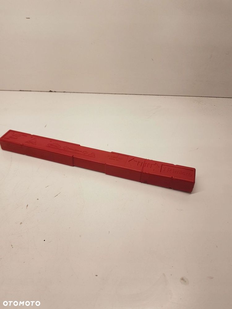 TRÓJKĄT OSTRZEGAWCZY AUDI Q7 A6 C6 A4 7L0860251 - 1