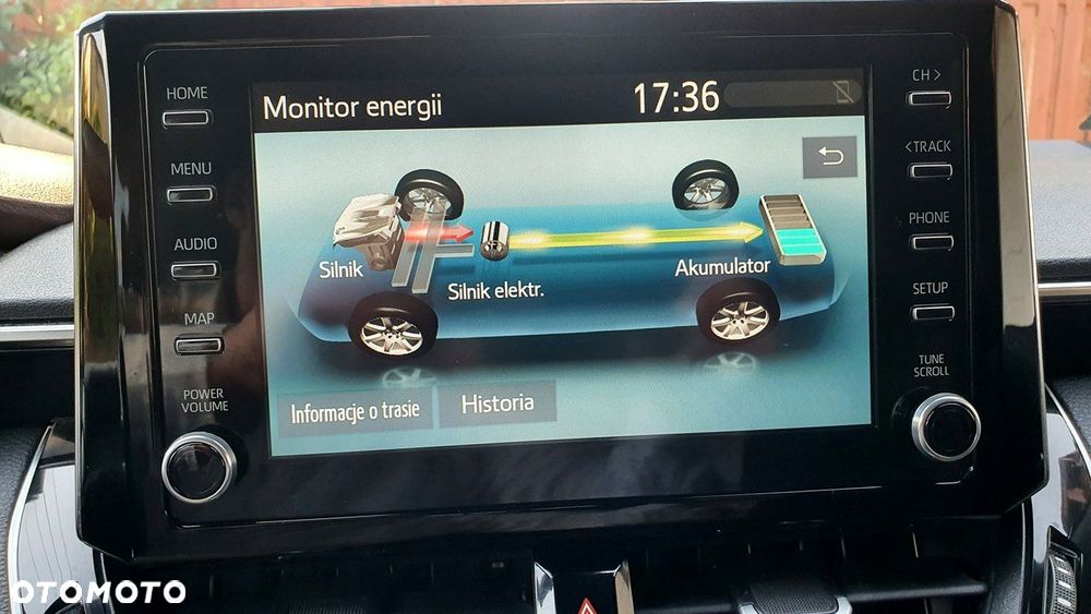 Toyota Corolla 1.8 Hybrid Comfort - 24