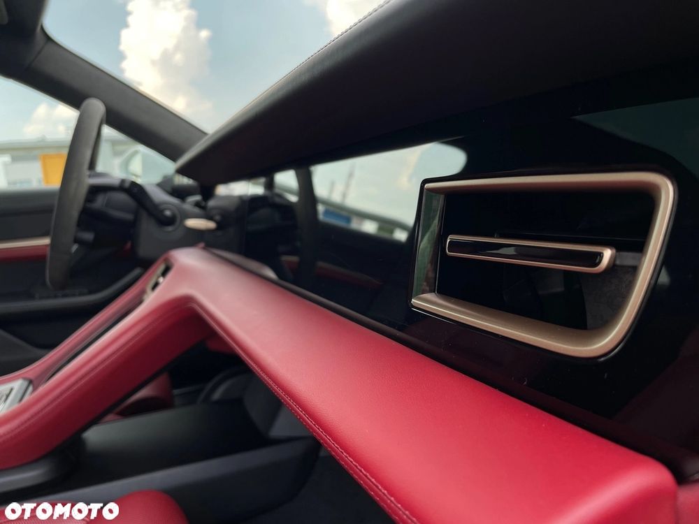 Porsche Taycan 4S Performance Plus - 35