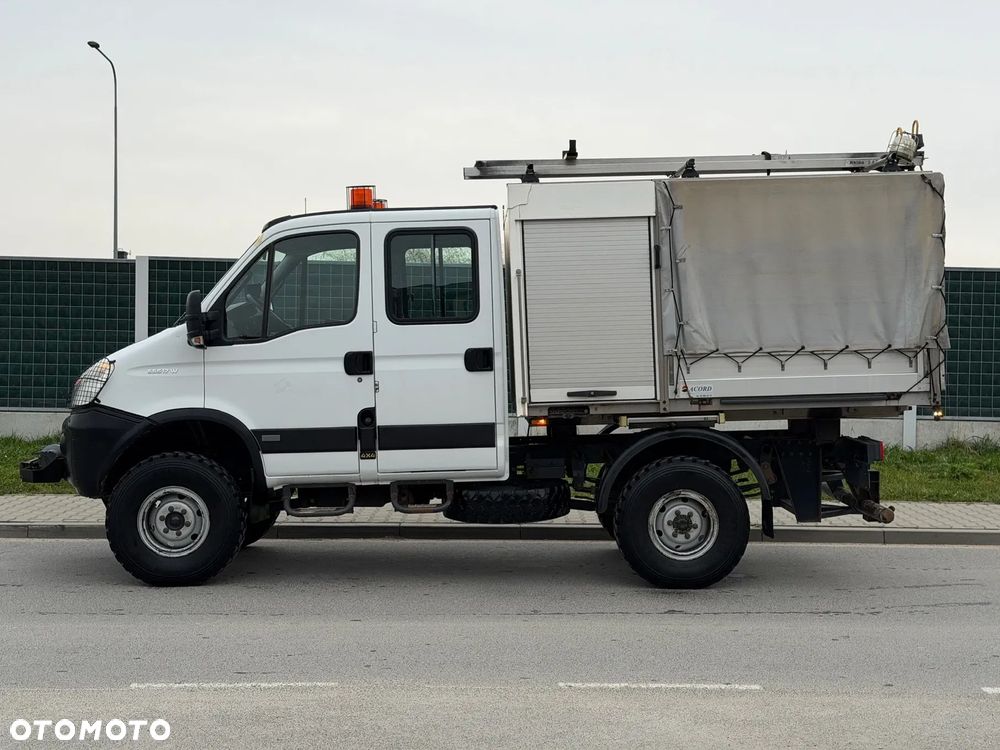 Iveco DAILY  4X4 SALON PL  1 WŁAŚCICIEL 100% BEZWYPADKOWE DOKA  7-OS - 26
