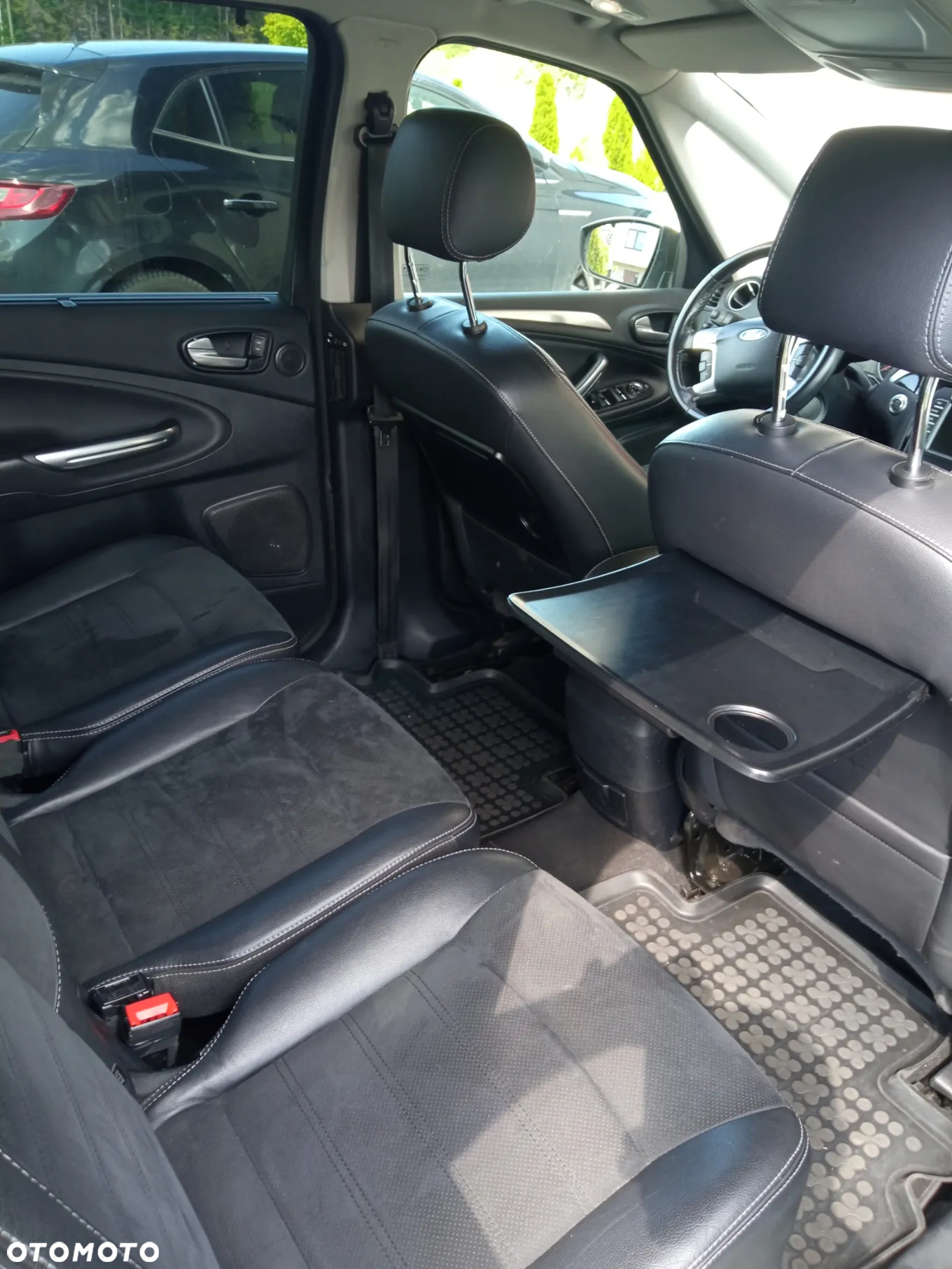 Ford S-Max - 9