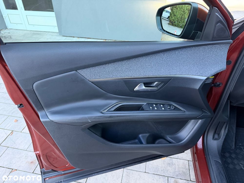 Peugeot 3008 1.2 PureTech Allure S&S EAT6 - 12