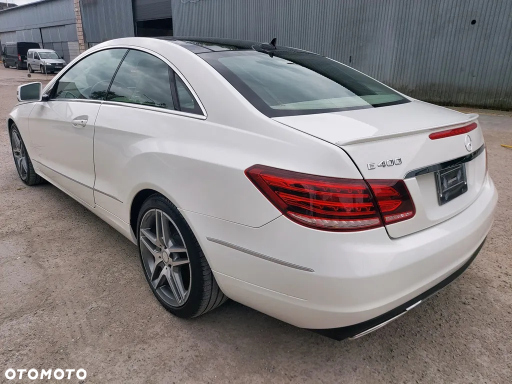 Mercedes-Benz Klasa E 400 Coupe 7G-TRONIC - 10