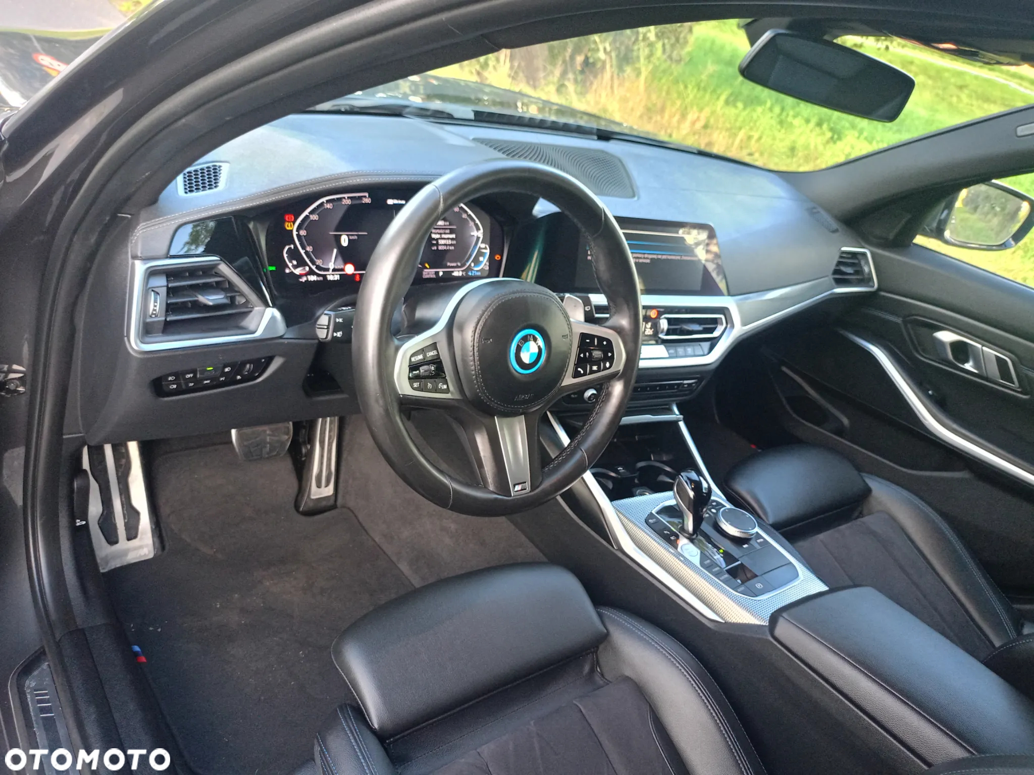 BMW Seria 3 330e Touring xDrive M Sport - 16