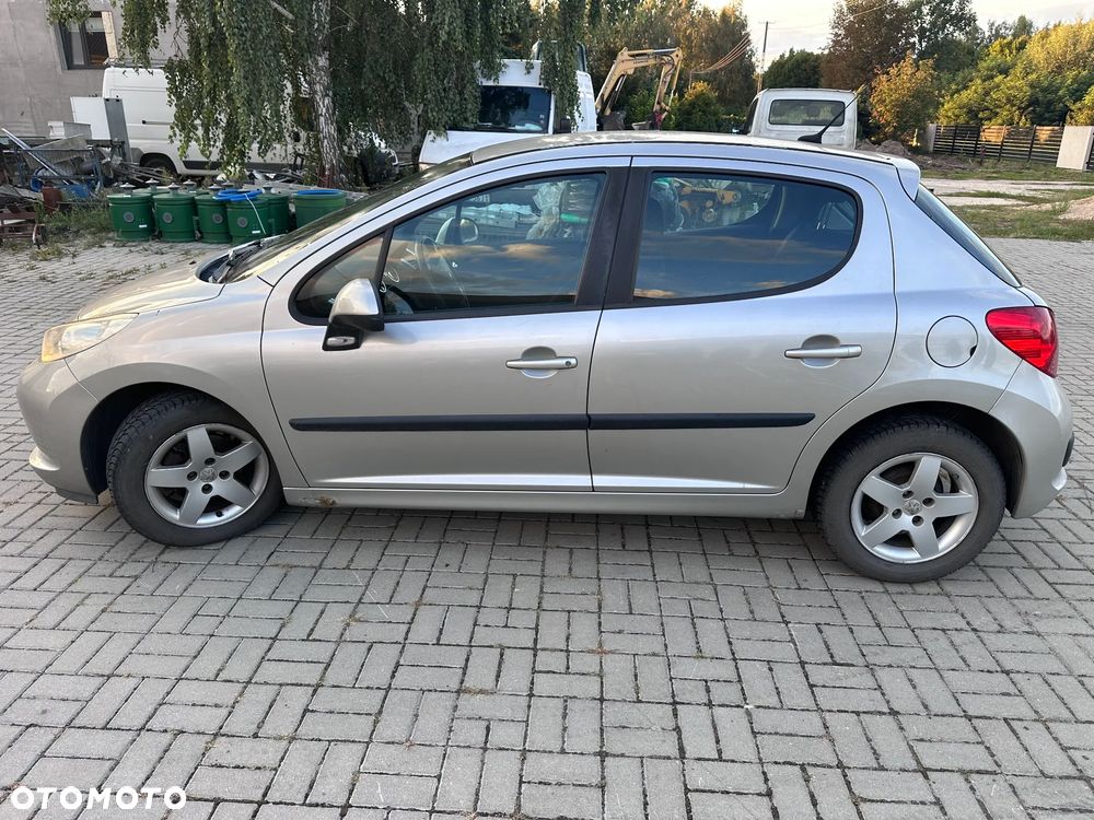 Peugeot 207 1.4 16V Sporty - 4