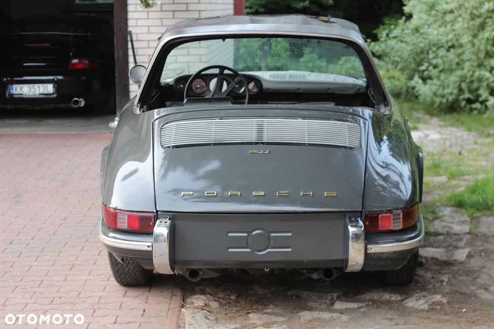 Porsche 911 - 1