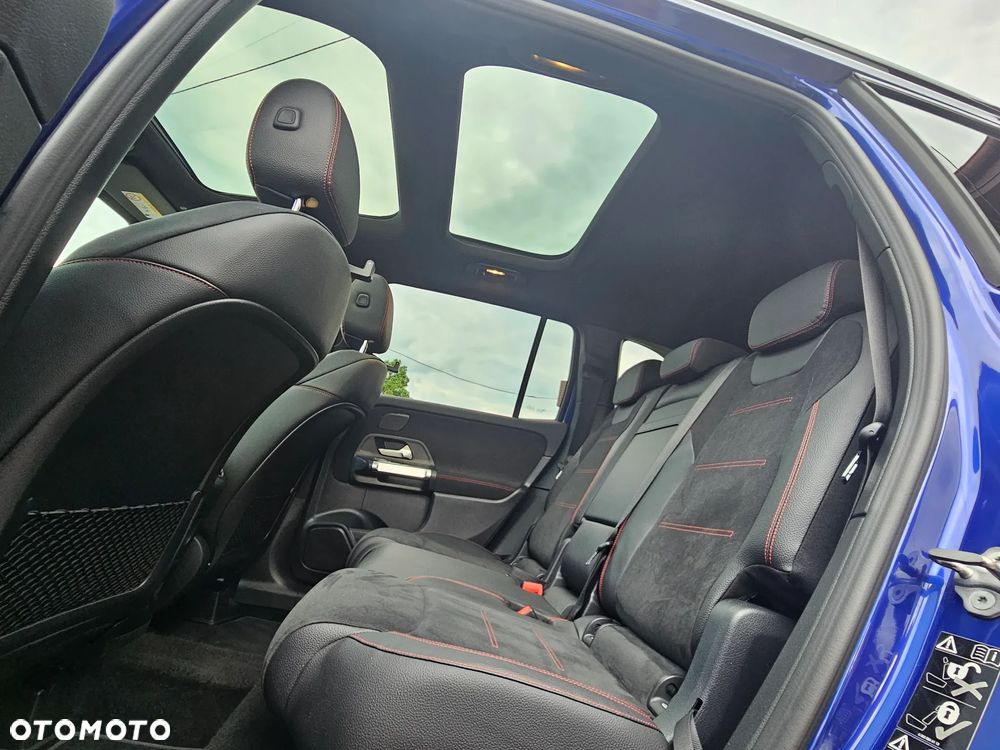 Mercedes-Benz GLB 200 7G-DCT AMG Line - 13