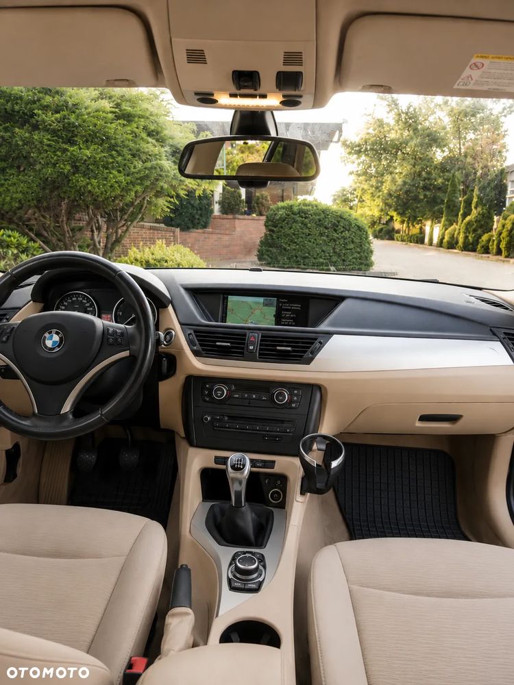 BMW X1 xDrive20d - 23