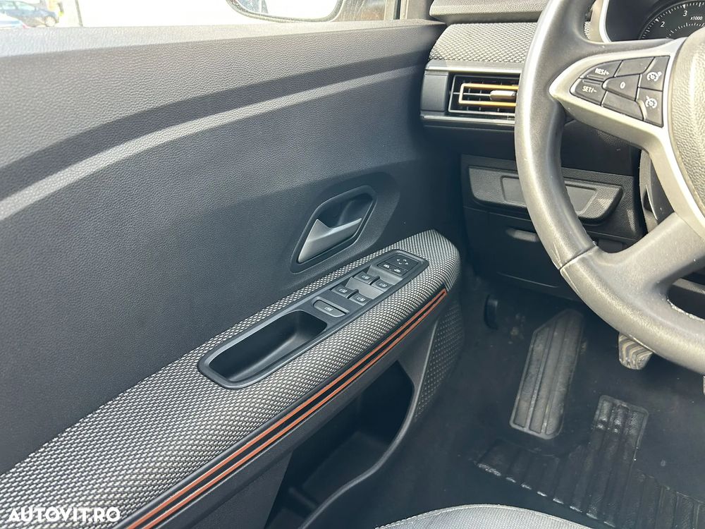 Dacia Sandero TCe 90 MT5 Expression - 14