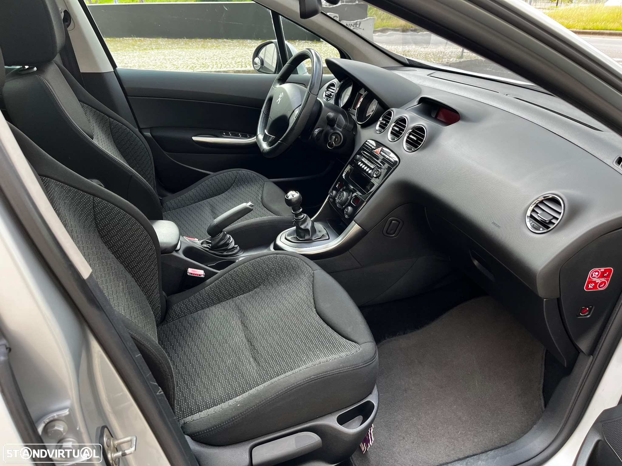 Peugeot 308 SW 1.6 e-HDi Allure CVM6 - 5