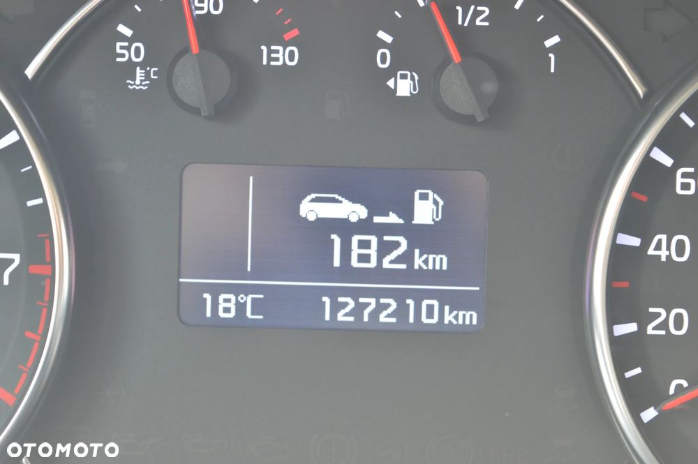 Kia Carens 1.6 GDI Business Line 7os EU6 - 22