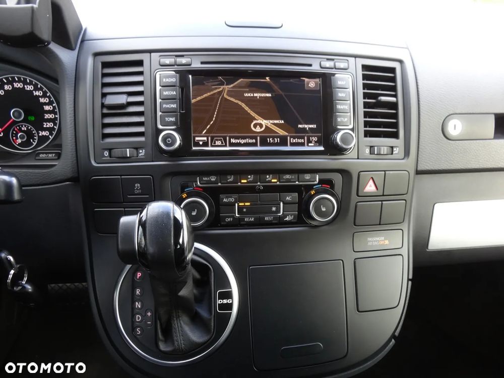 Volkswagen Multivan - 26