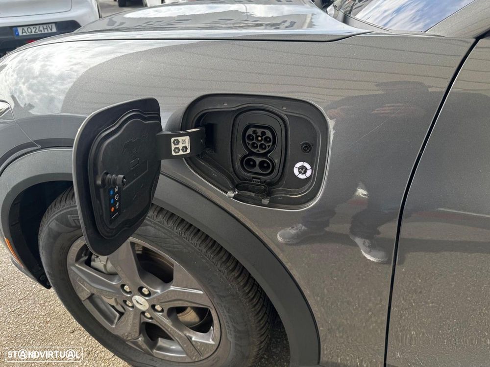 Ford Mustang Mach-E Standard - 10