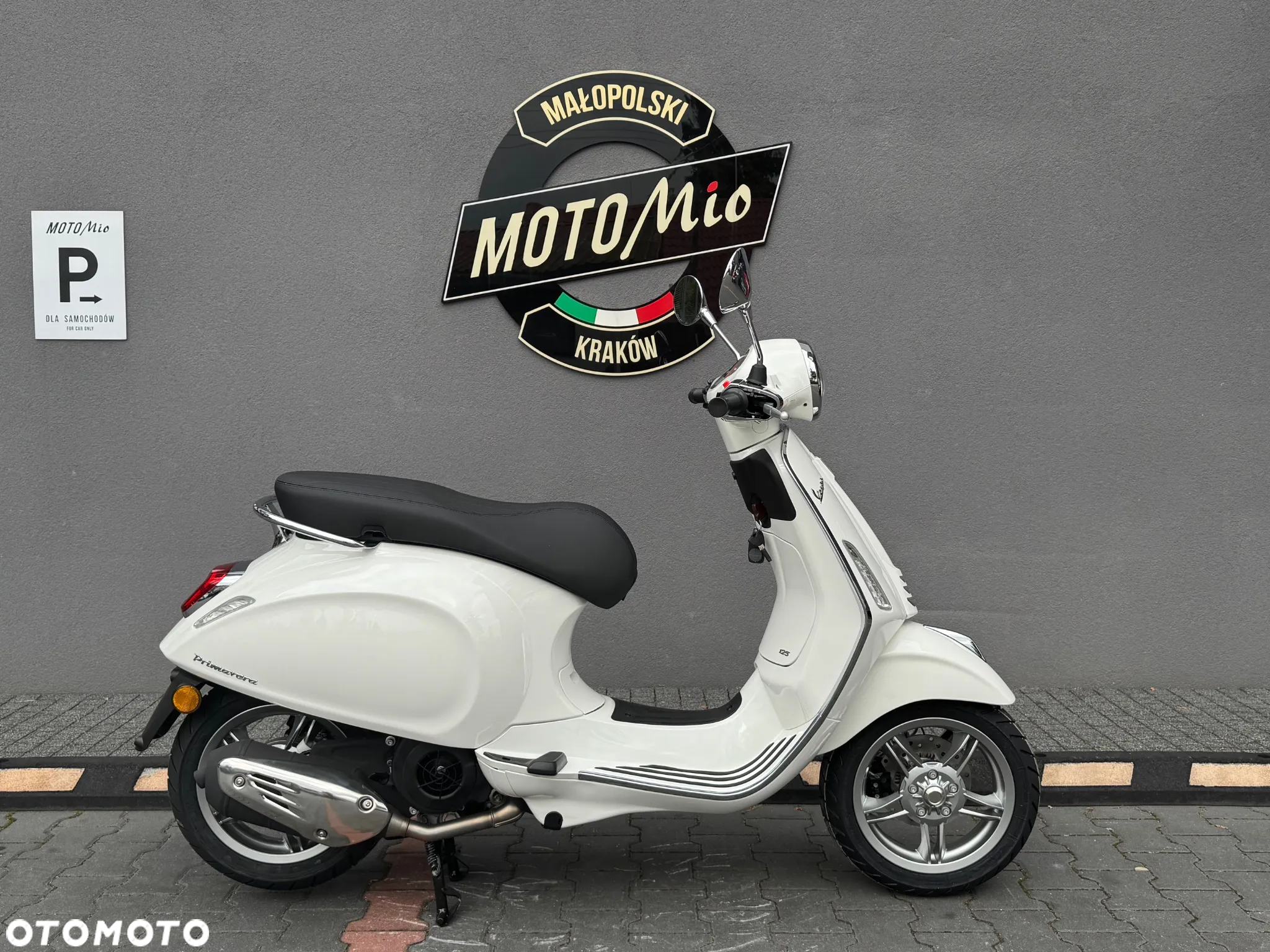 Vespa Primavera - 4