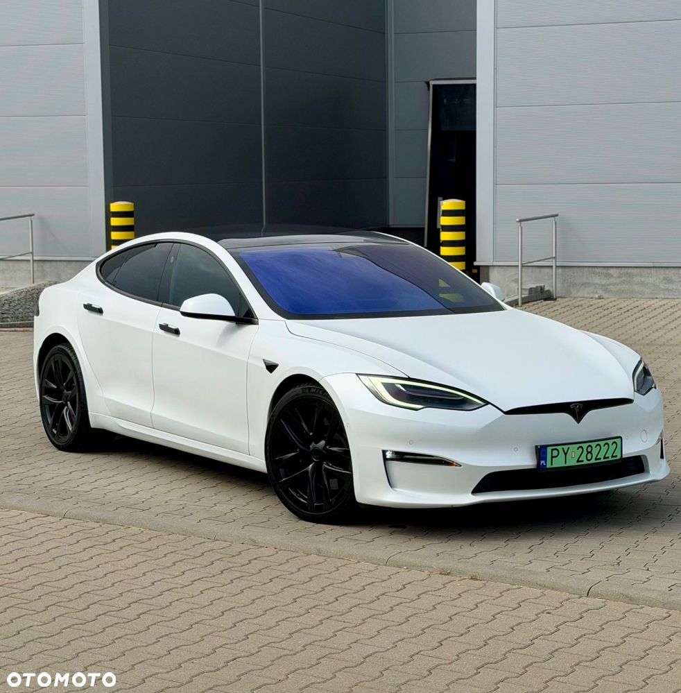Tesla Model S - 4
