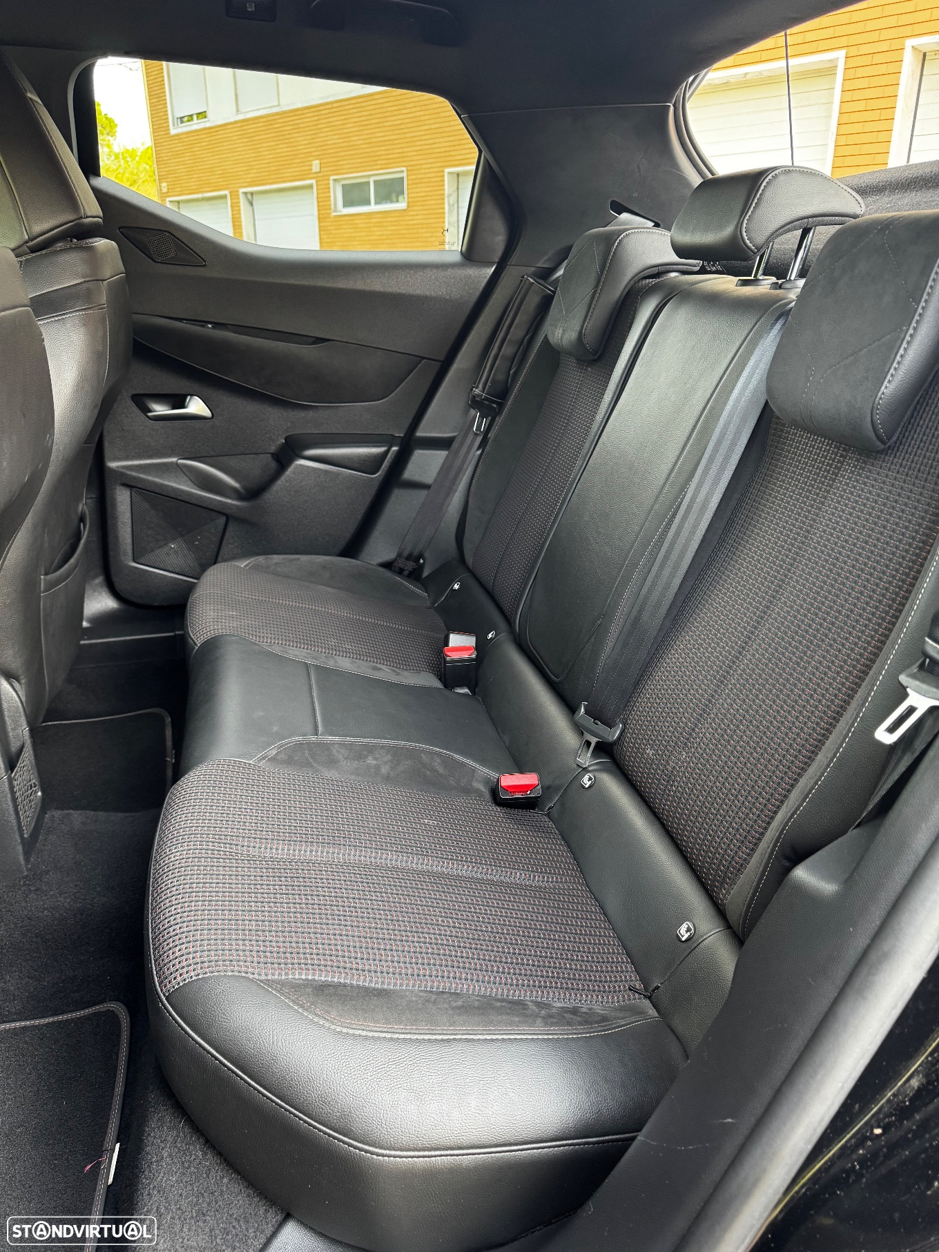 DS DS3 Crossback 1.5 BlueHDi Performance Line EAT8 - 19