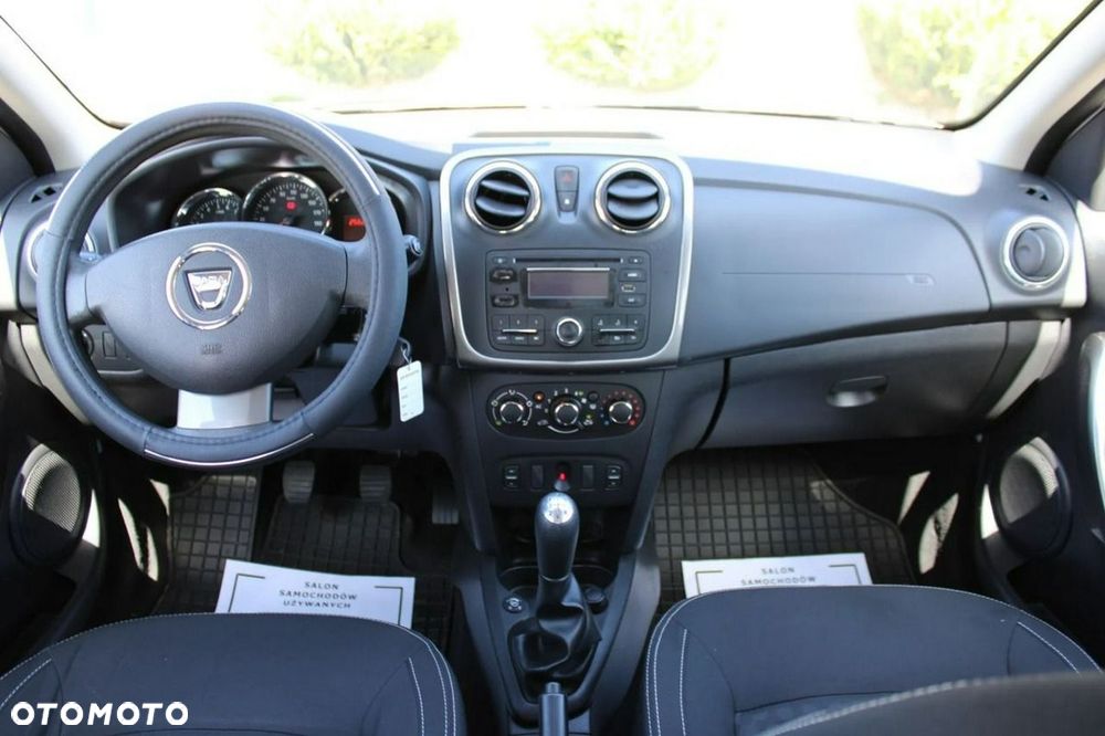 Dacia Sandero 1.2 16V 75 Ambiance - 25