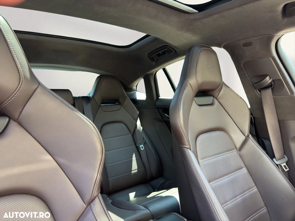 Porsche Panamera 4 - 19