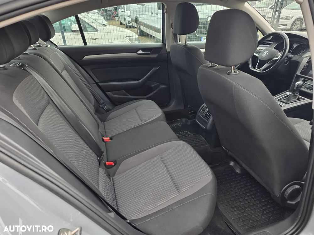 Volkswagen Passat 2.0 TDI DSG Comfortline - 13