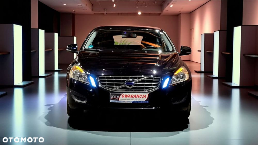 Volvo V60 T3 Edition Pro - 28