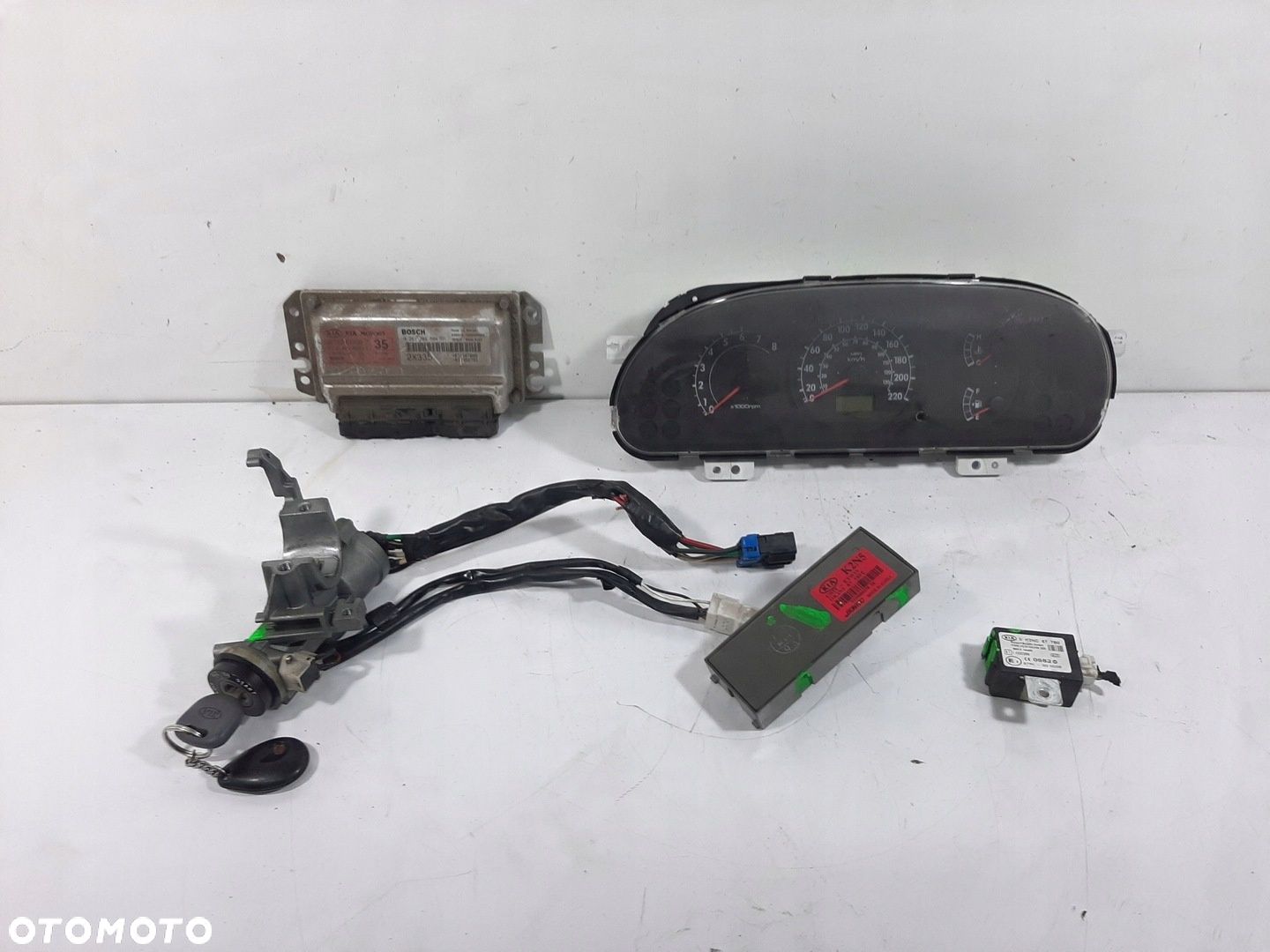 KIA SHUMA II 1.6 16V 04R STEROWNIK SILNIKA ZESTAW 0261208504 39110-2X335 - 1