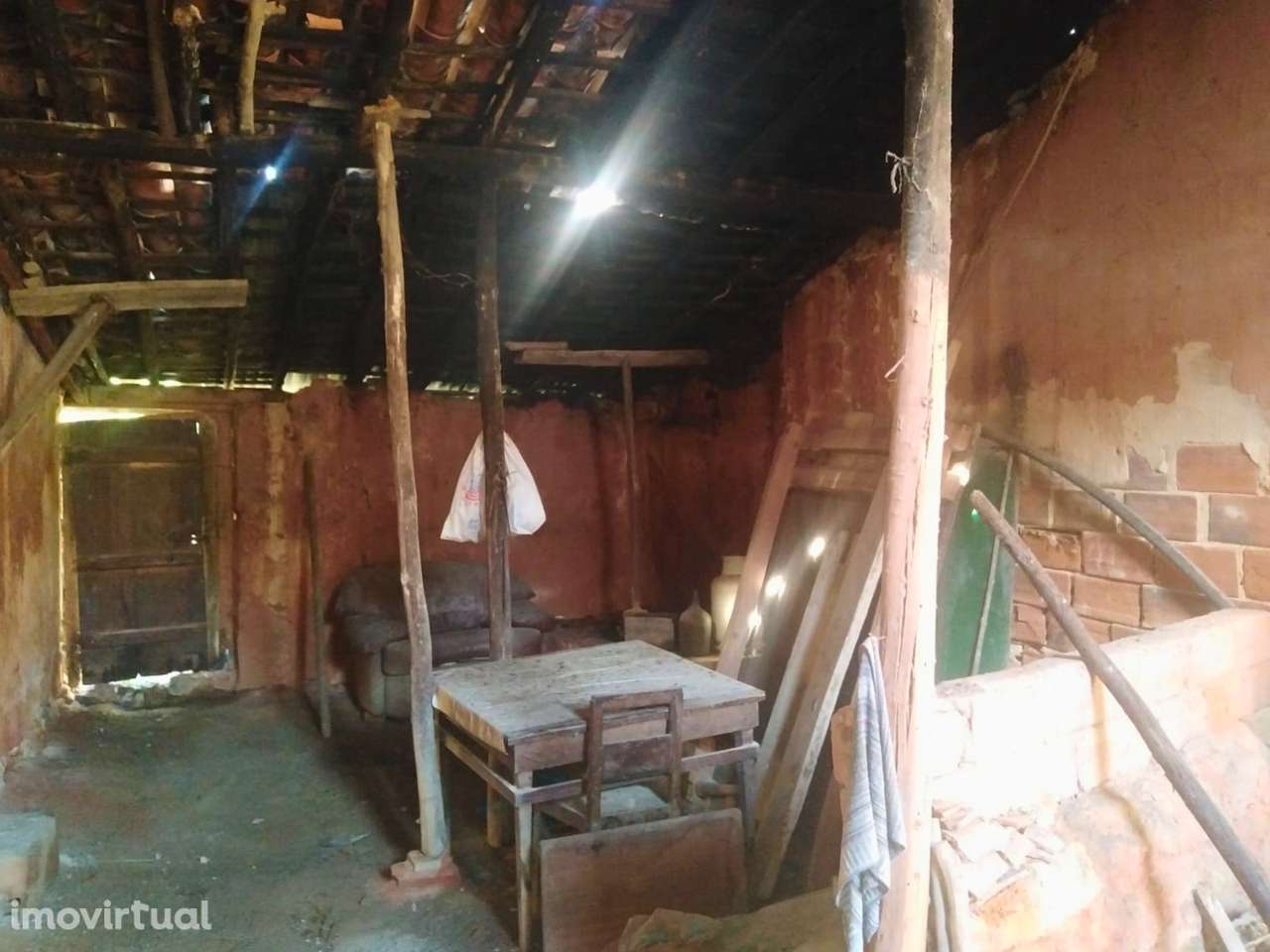 Moradia em ruina, em Trêmes - Grande imagem: 5/17