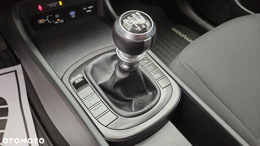 Hyundai Kona 1.0 T-GDI Smart - 18
