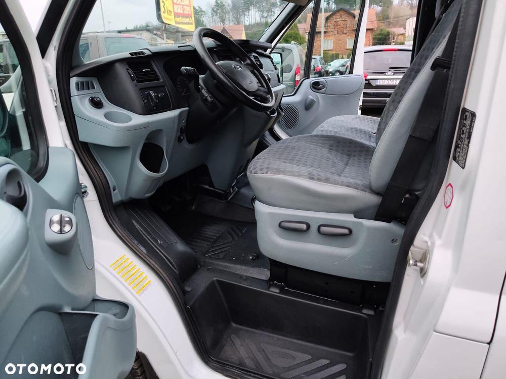 Ford Transit - 4
