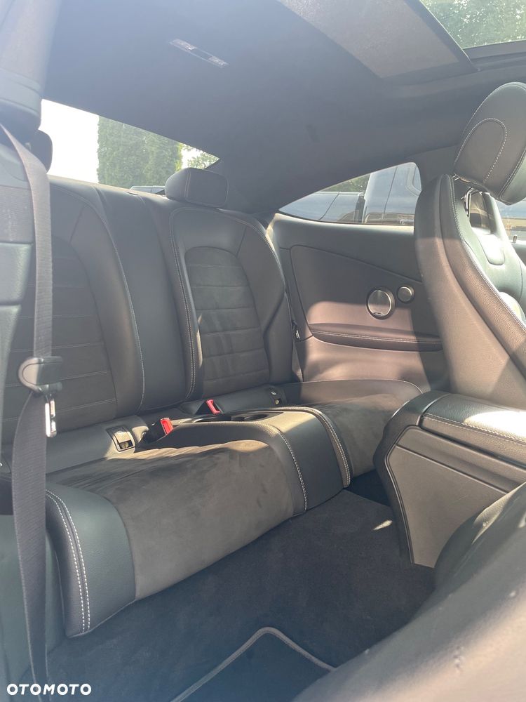 Mercedes-Benz Klasa C 200 4-Matic 9G-TRONIC - 23