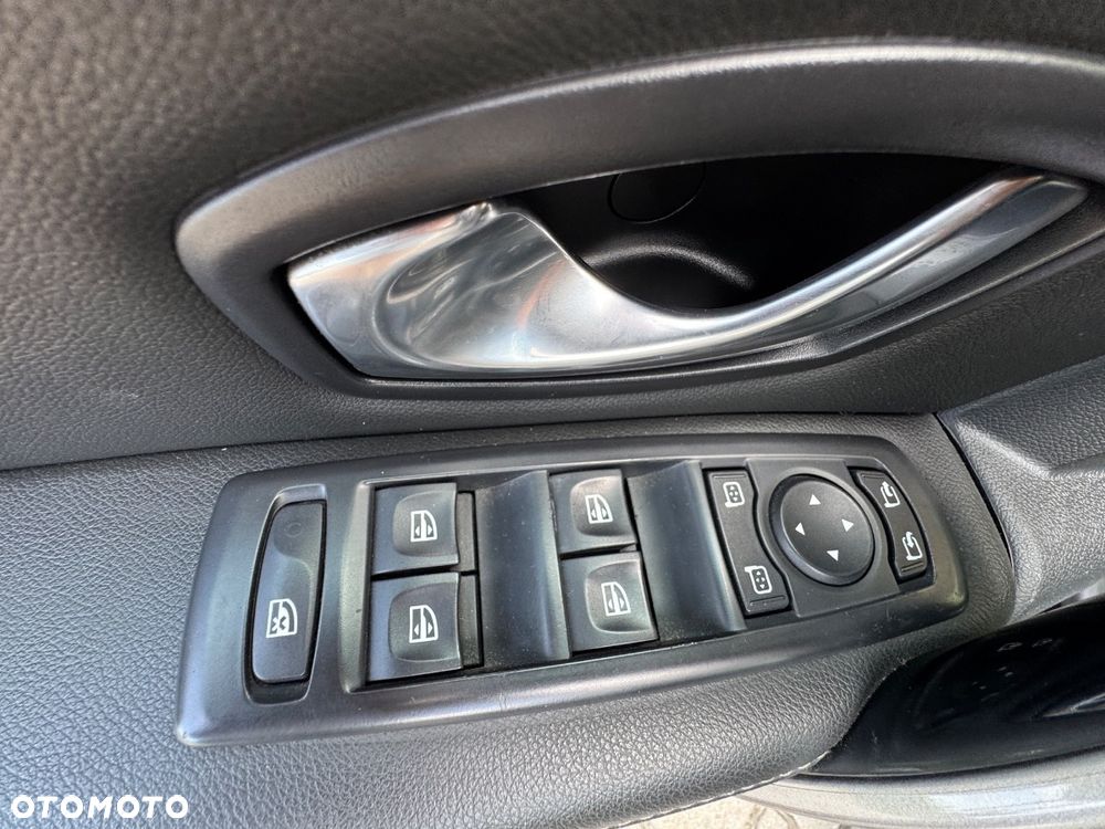 Renault Laguna dCi 110 FAP EDC Bose Edition - 23