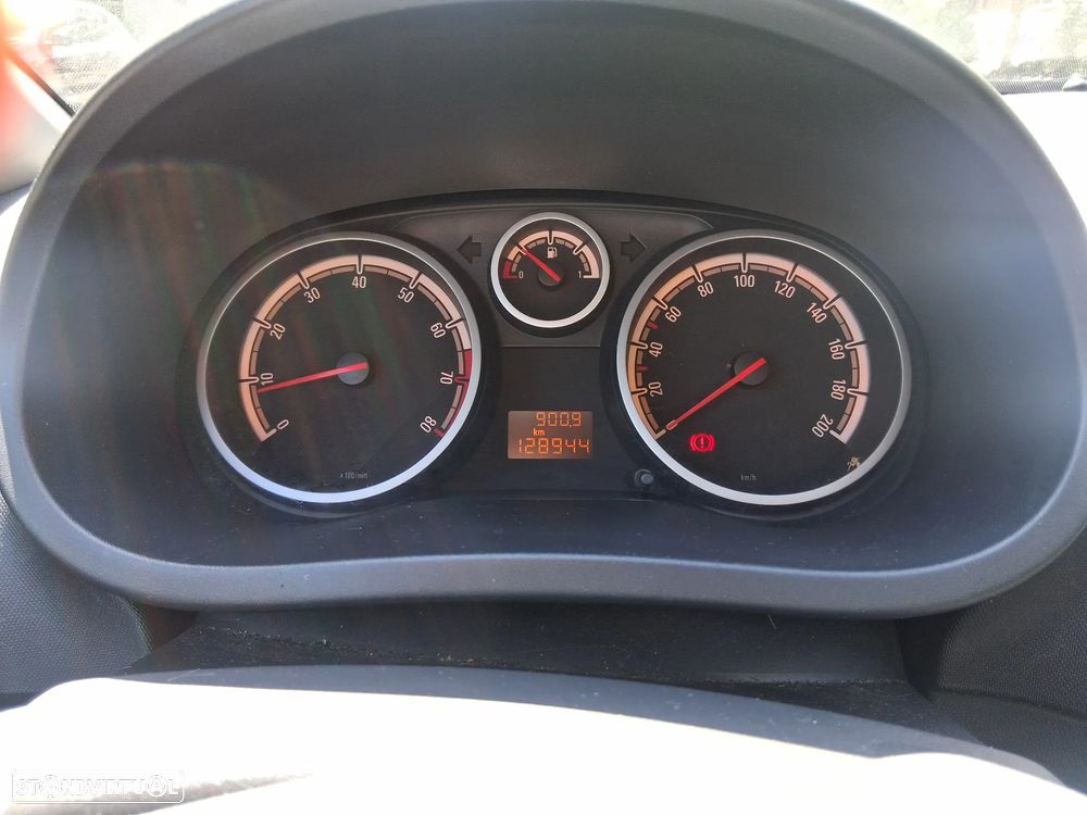 Opel Corsa 1.2 Connect - 8