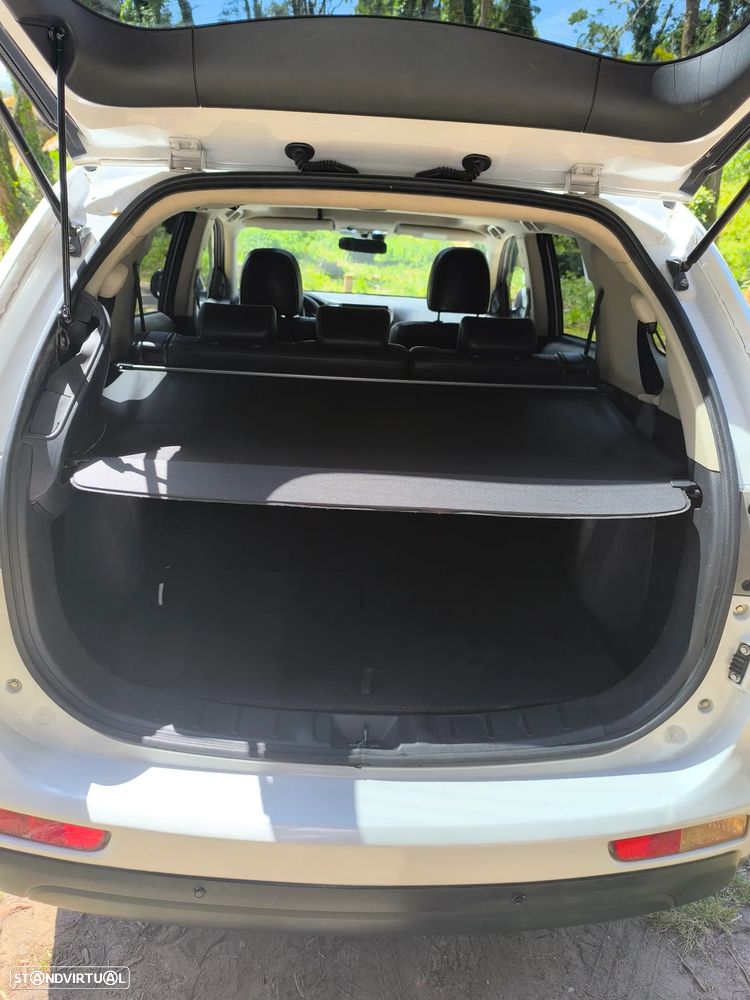 Mitsubishi Outlander 2.2 DI-D Instyle Navi - 7