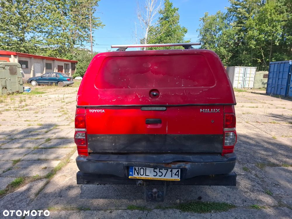 Toyota Hilux 2.5 D-4D Active - 7