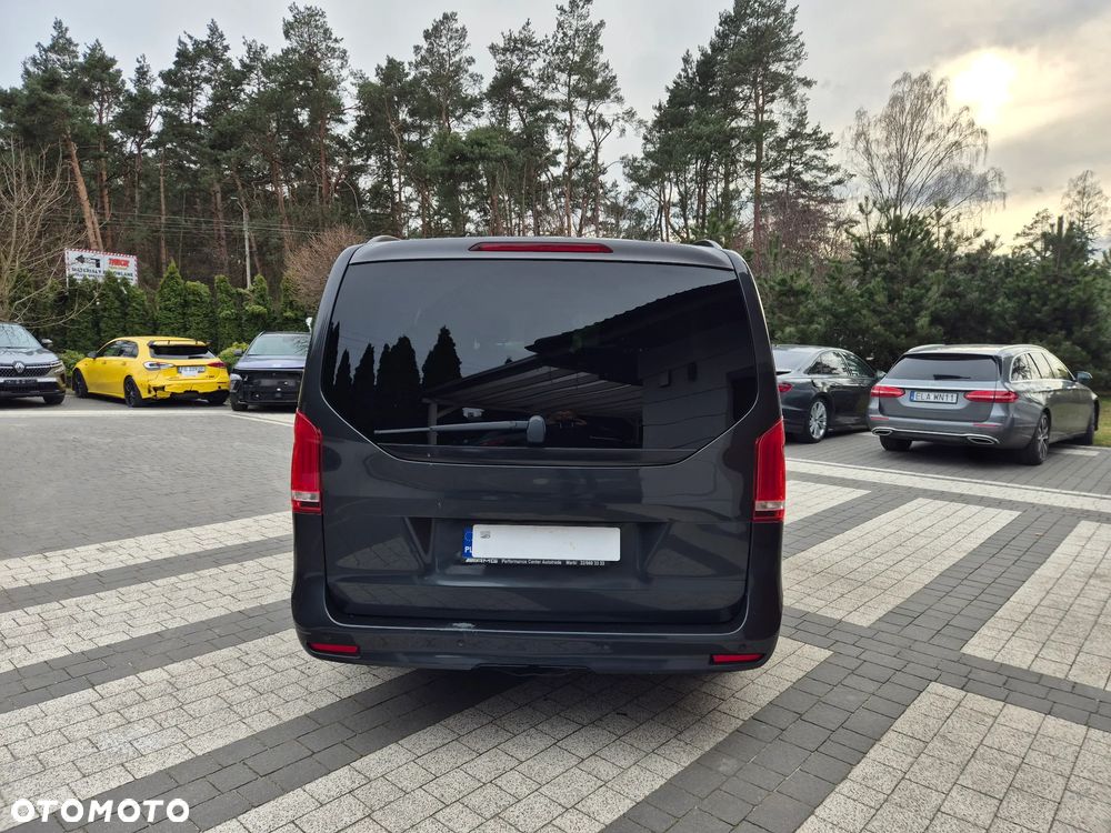 Mercedes-Benz Klasa V - 14