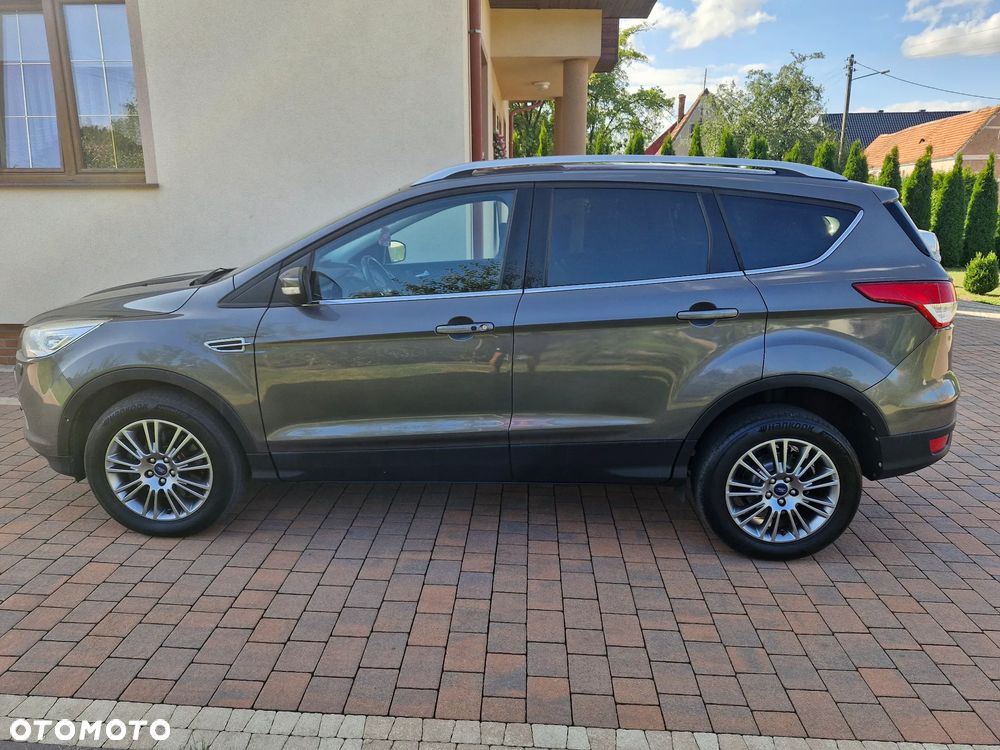 Ford Kuga 2.0 TDCi 2x4 Titanium - 9