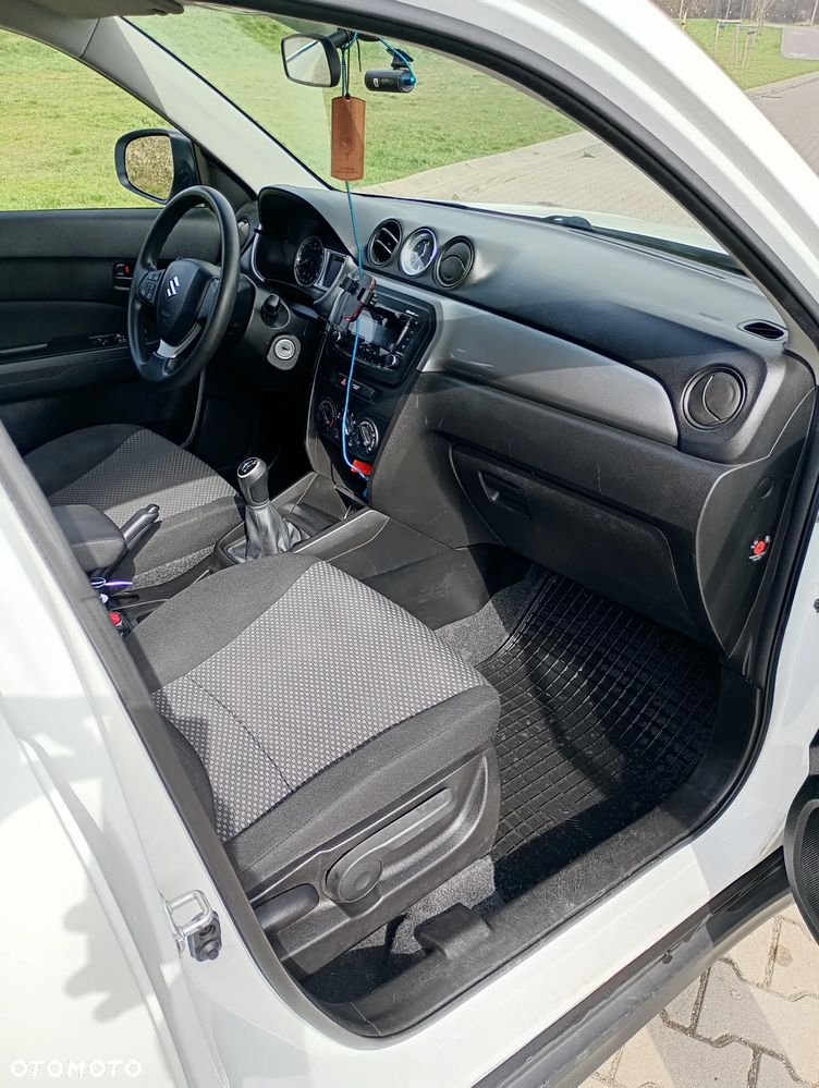 Suzuki Vitara 1.6 Comfort 2WD - 13