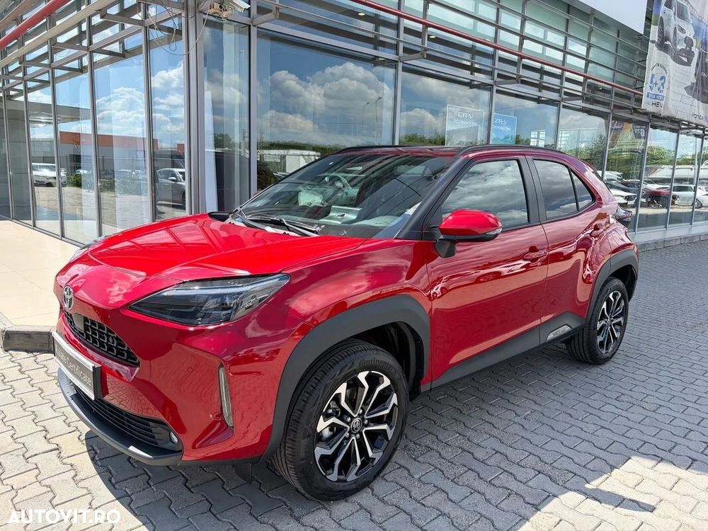 Toyota Yaris Cross 1.5 VVT-i HSD 4x2 Dynamic - 3
