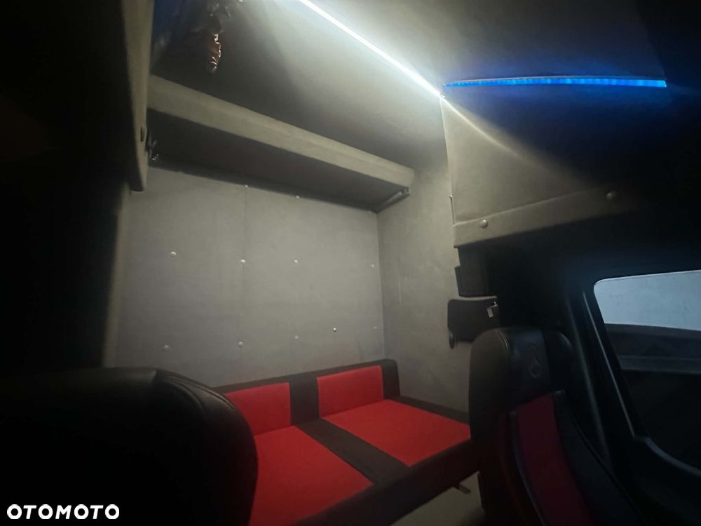 Mercedes-Benz Sprinter 903.621 - 10