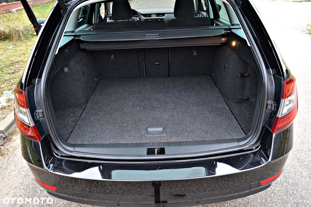 Skoda Octavia 2.0 TDI 4x4 DSG Clever - 27