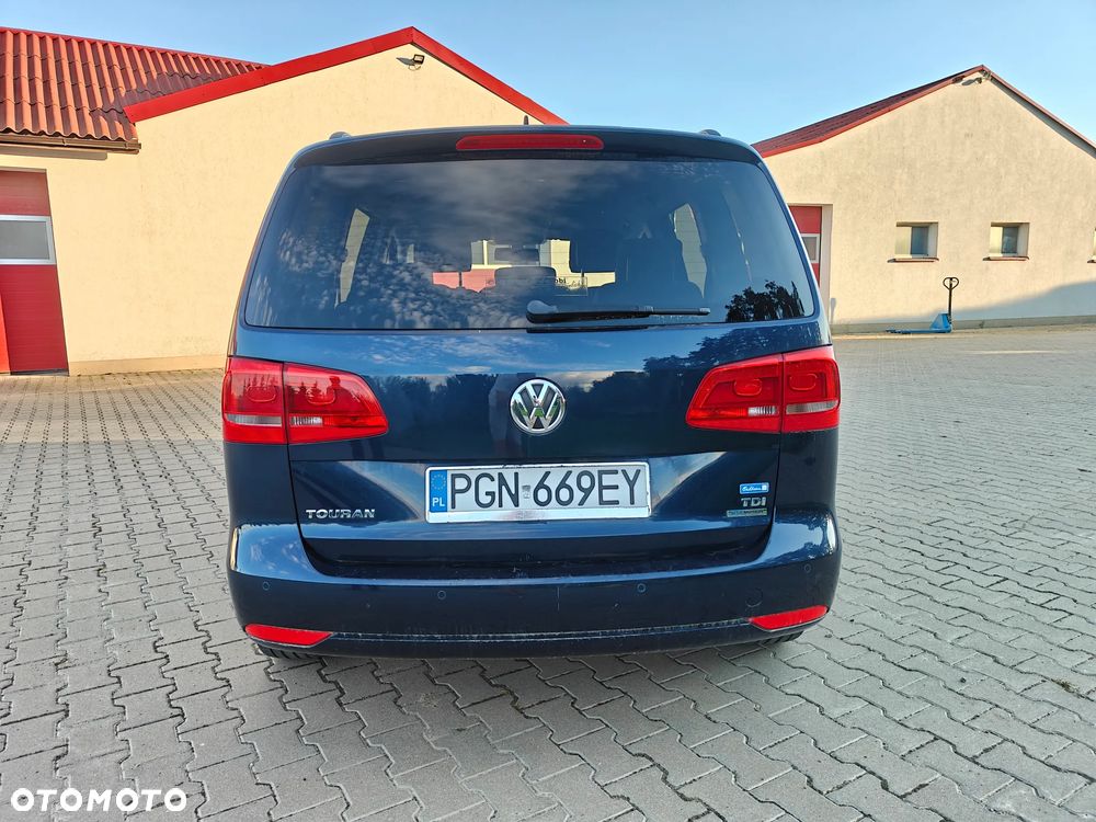 Volkswagen Touran - 5