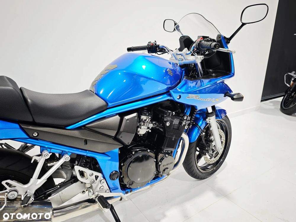 Suzuki Bandit - 12