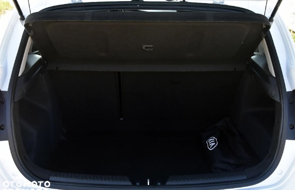 Kia Ceed - 26