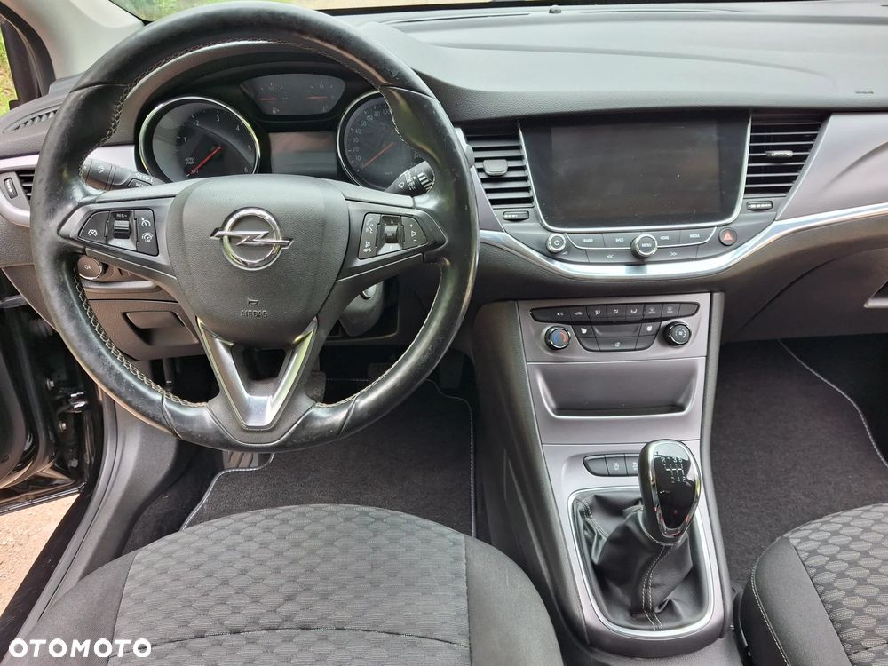 Opel Astra 1.6 CDTI Cosmo - 19