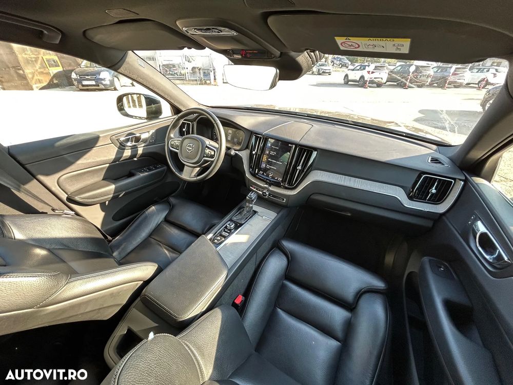 Volvo XC 60 D5 AWD Inscription - 8
