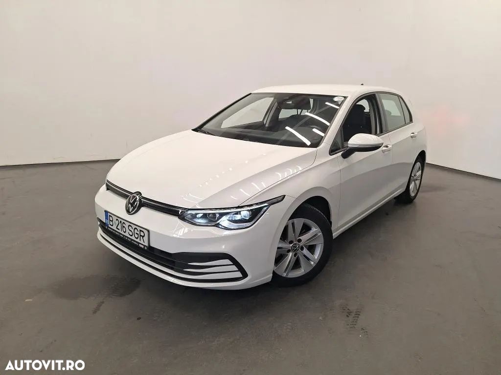 Volkswagen Golf - 1