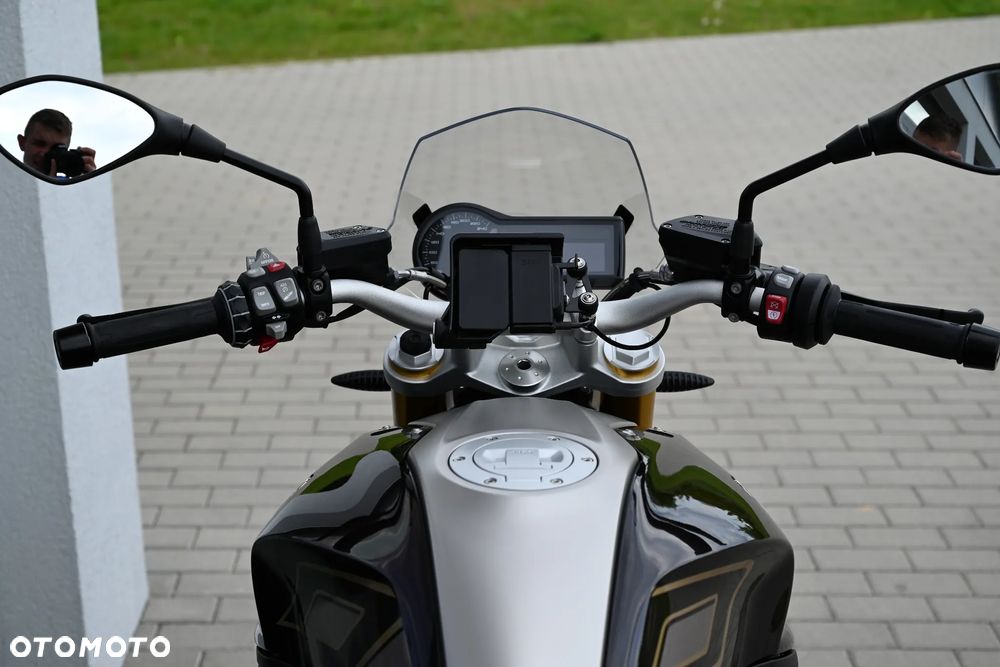 BMW R - 7